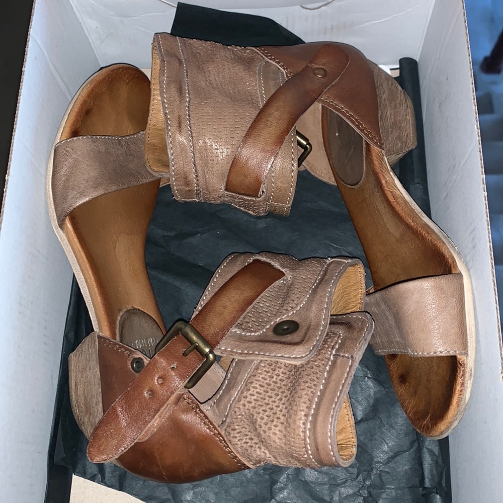 Gladiator Sandal Supportive Low Heel with Buckle and Button Strap, Size 6